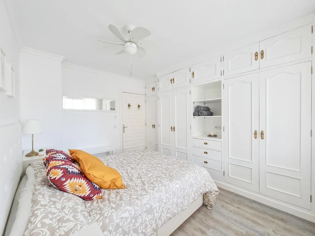 Delta Oasis Apartment Benalmadena 0*,  Spain